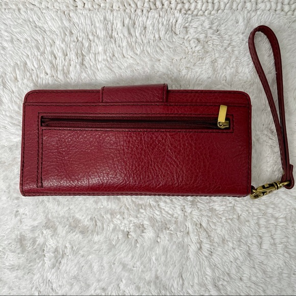 Fossil Leather Dark Red Wallet Wristlet - Picture 2 of 3
